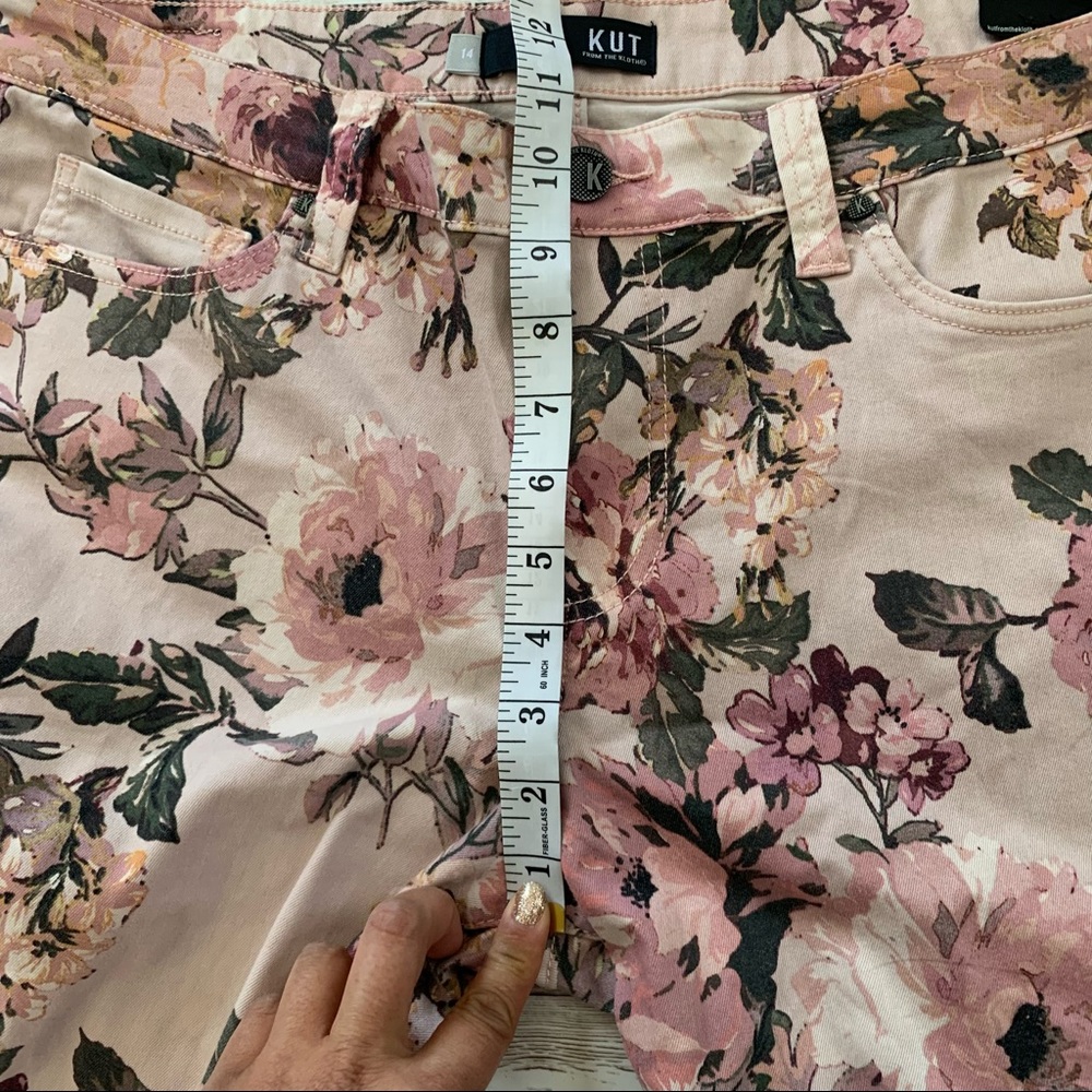 Kut from the Kloth Connie Pink Floral Crop Skinny Jeans - Picture 10 of 12